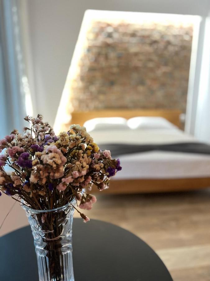 Koni'S Studio Apartments ติรานา ภายนอก รูปภาพ